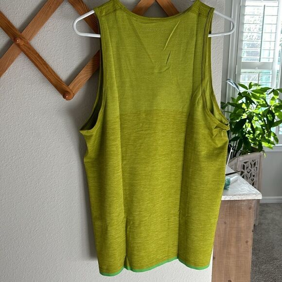 Outdoor Voices Men’s Seamless Pique Tank Top Shirt NWT - Picture 4 of 9